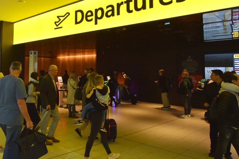Australia downgrades Middle East travel warnings