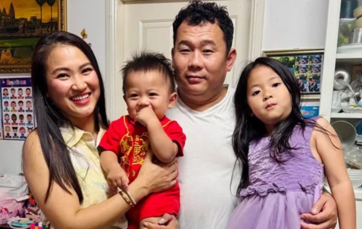 Community reels after kids die in pram crash