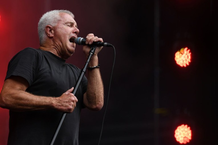 Favourite Aussie singer reveals 'sad' decision