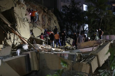 Thousands feared dead in quake 'disaster zone'