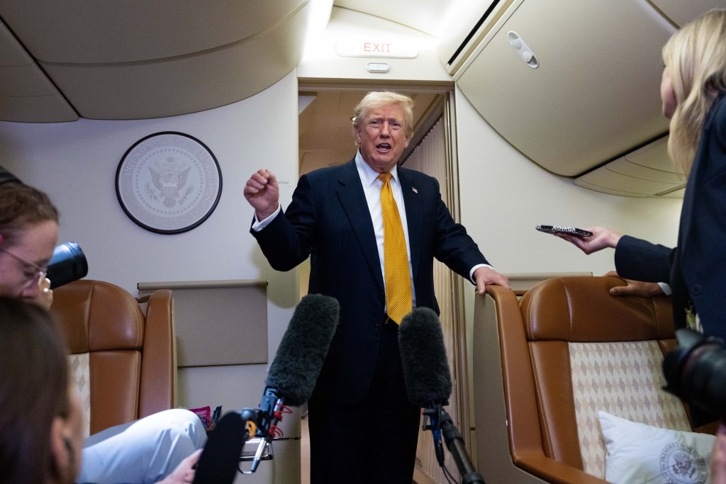 Air Force One Trump