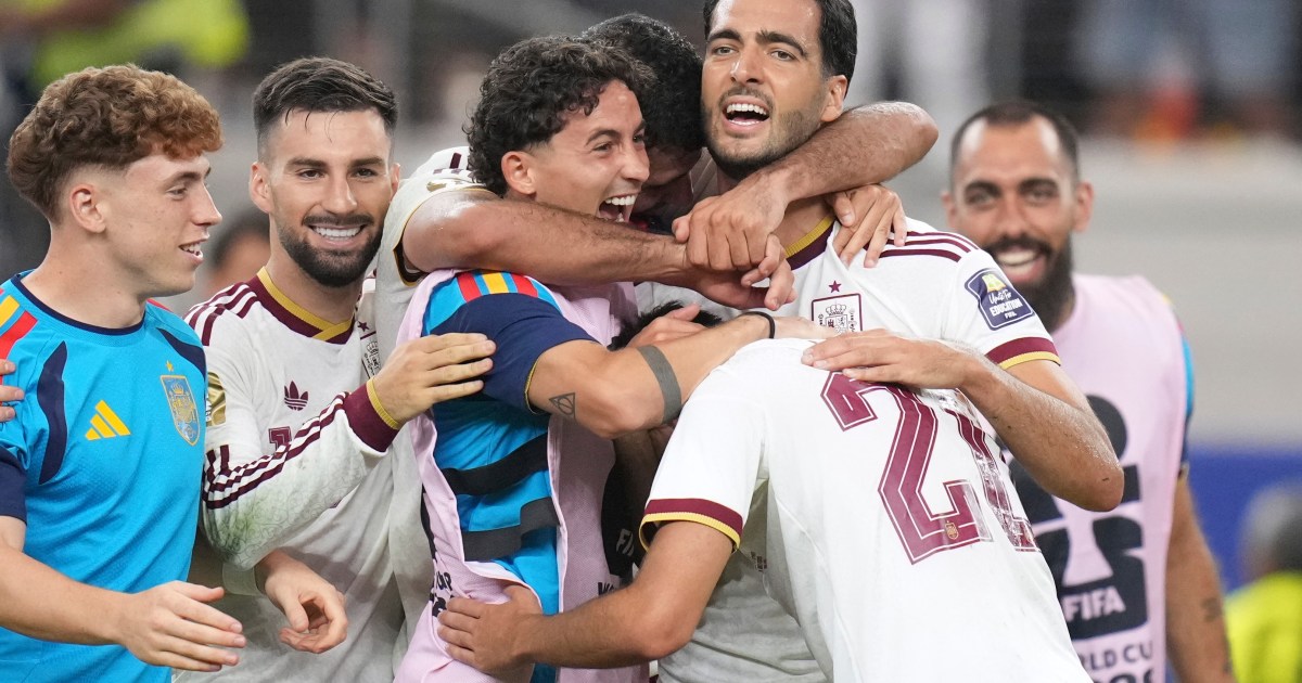 Spain into World Cup final after sinking flat France