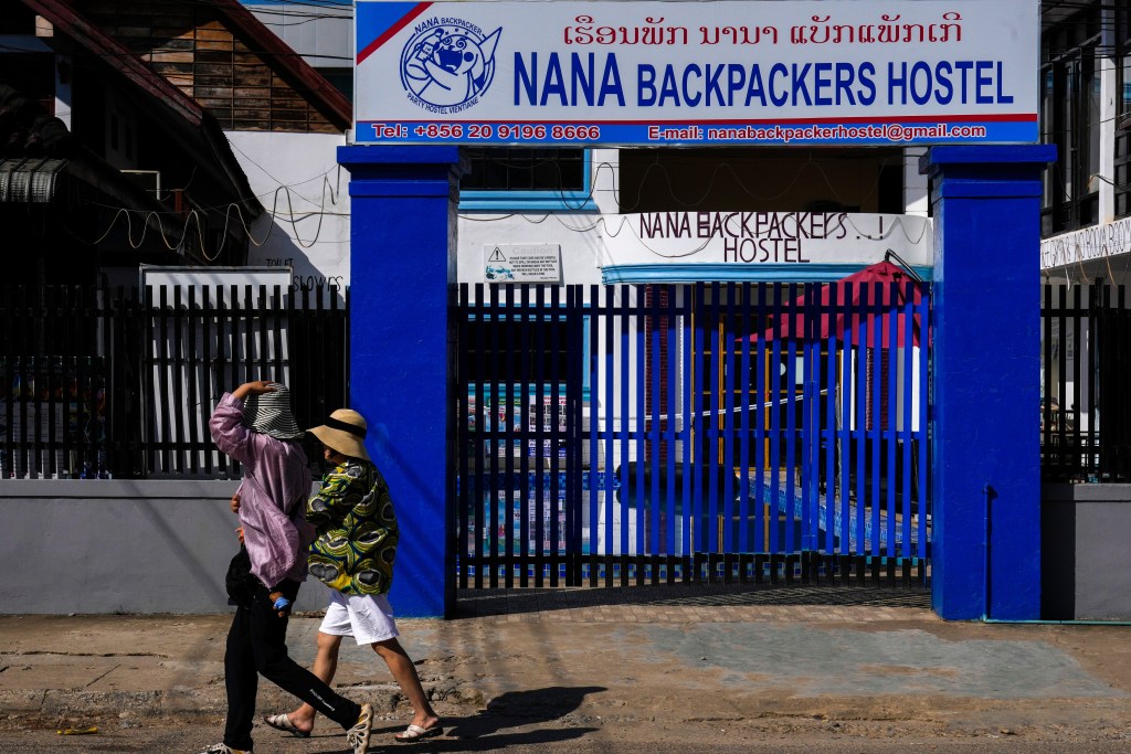 Laos backpacker