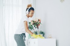 10 easy ways to clear toxic chemicals from your home