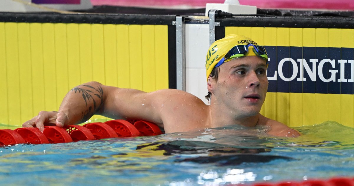 Aussie swimmer quits leadership role over after drinking session
