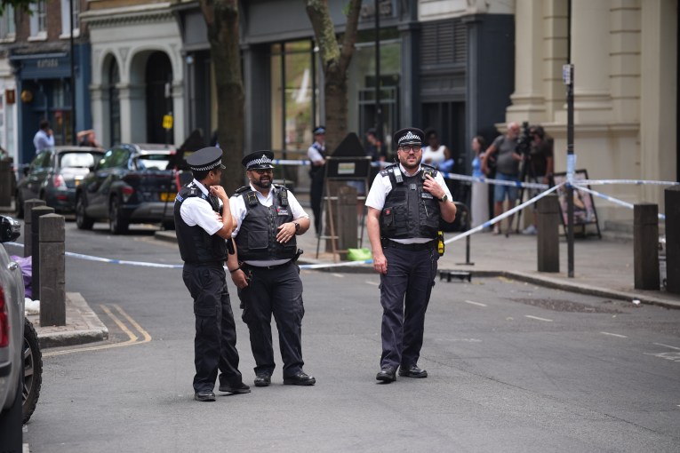 Women arrested after four men stabbed in London