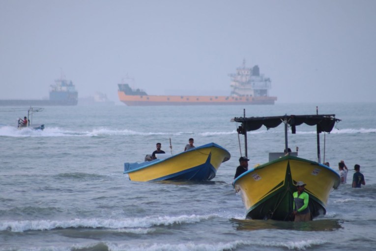Iran claims breakthrough in new route through Hormuz