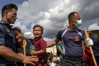 Nepal flood death toll nears 600 as thousands remain missing