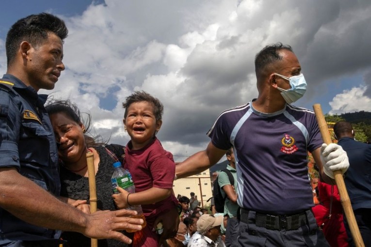 Nepal flood death toll nears 600 as thousands remain missing