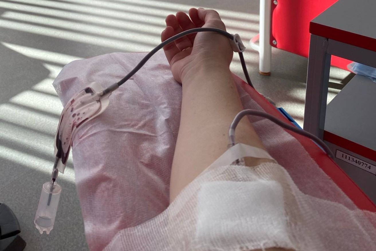 An inquiry will examine how 3500–8500 Australians acquired HIV or hepatitis C through infected blood.
