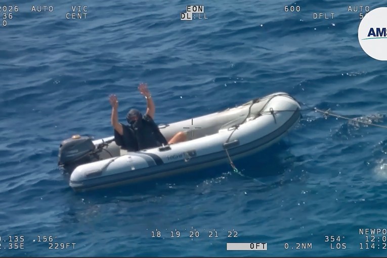 Navy rescues solo Canadian yachtsman as vessel sinks