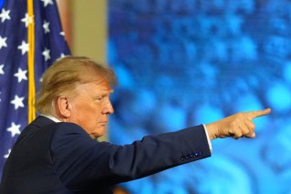 Trump promises $US5000 to every US citizen