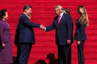 Trump warns Xi over support for Iran