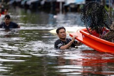 Devastating floods hit tourist hotspot