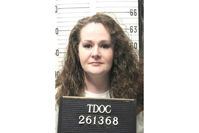 US court halts woman’s execution one hour before