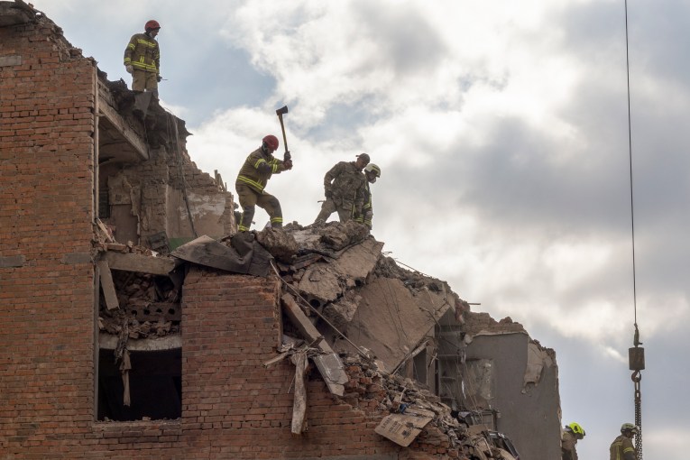 āMost vileā birthday gift for Putin as apartment block bombed