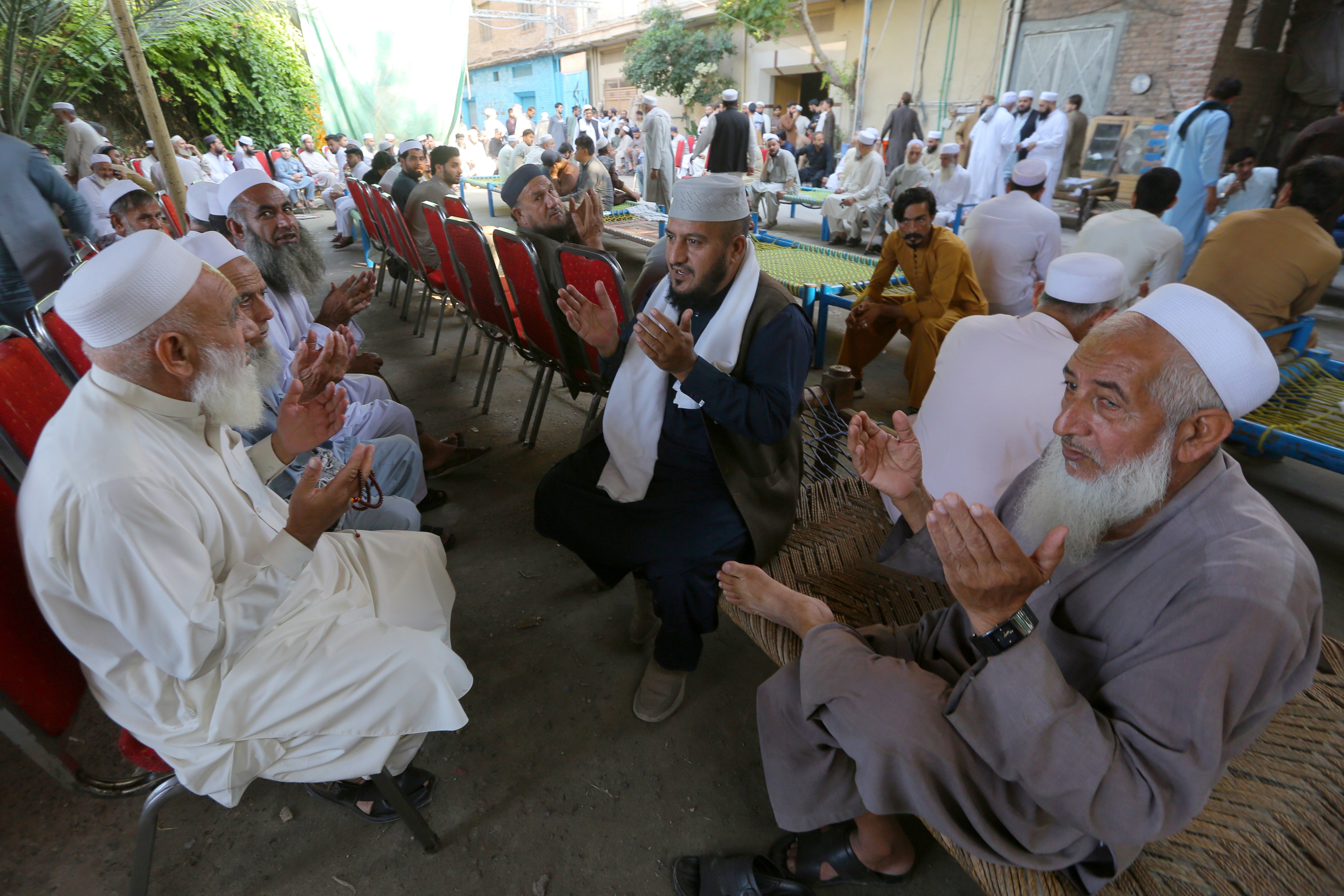 Pakistan mourners