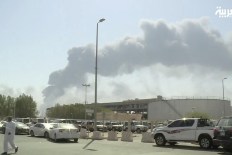 US orders diplomats out of Saudi Arabia amid strikes