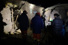 Sixteen killed as powerful earthquake rocks Tibet