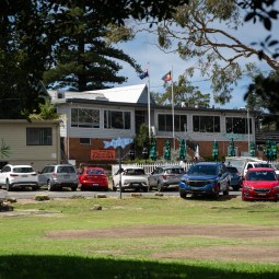 PM admits he was 'not correct' on golf grant