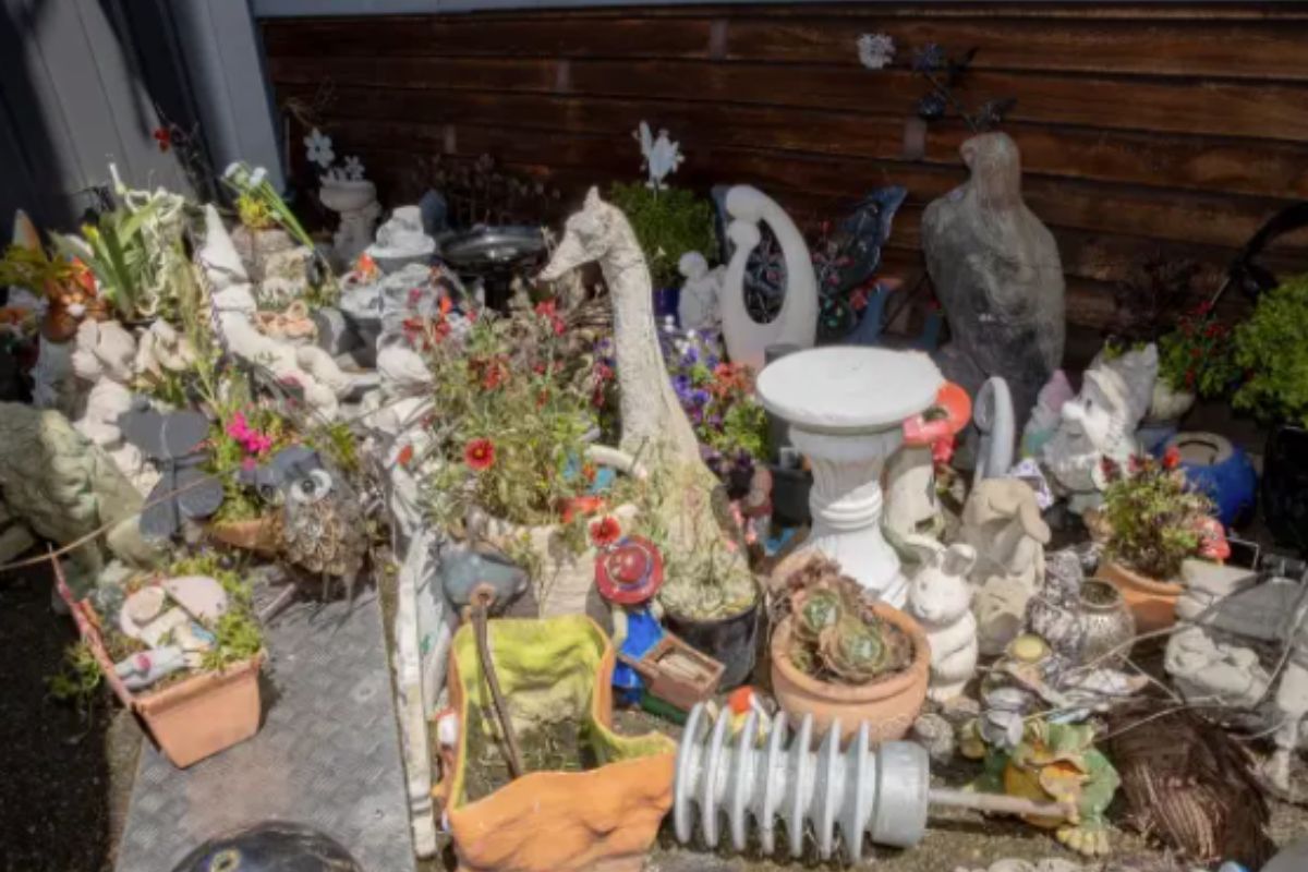 gnome theft